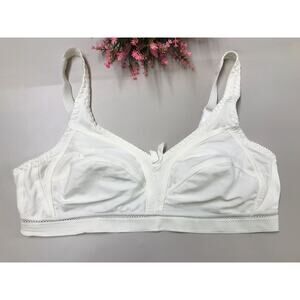 Pree-owed Carnival Unlined Wireless Bra 42D Straps White Style R188X Stretch